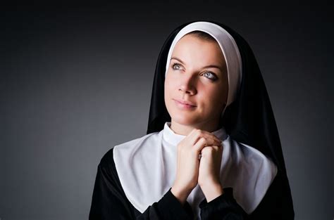 xvideos nun